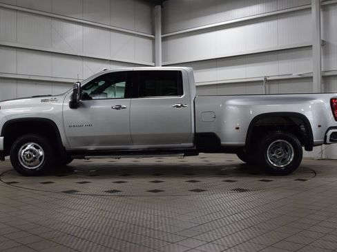 Used 2022 Chevrolet Silverado 3500 High Country w/ LPO, Hitch Package AWD/4WD image 4