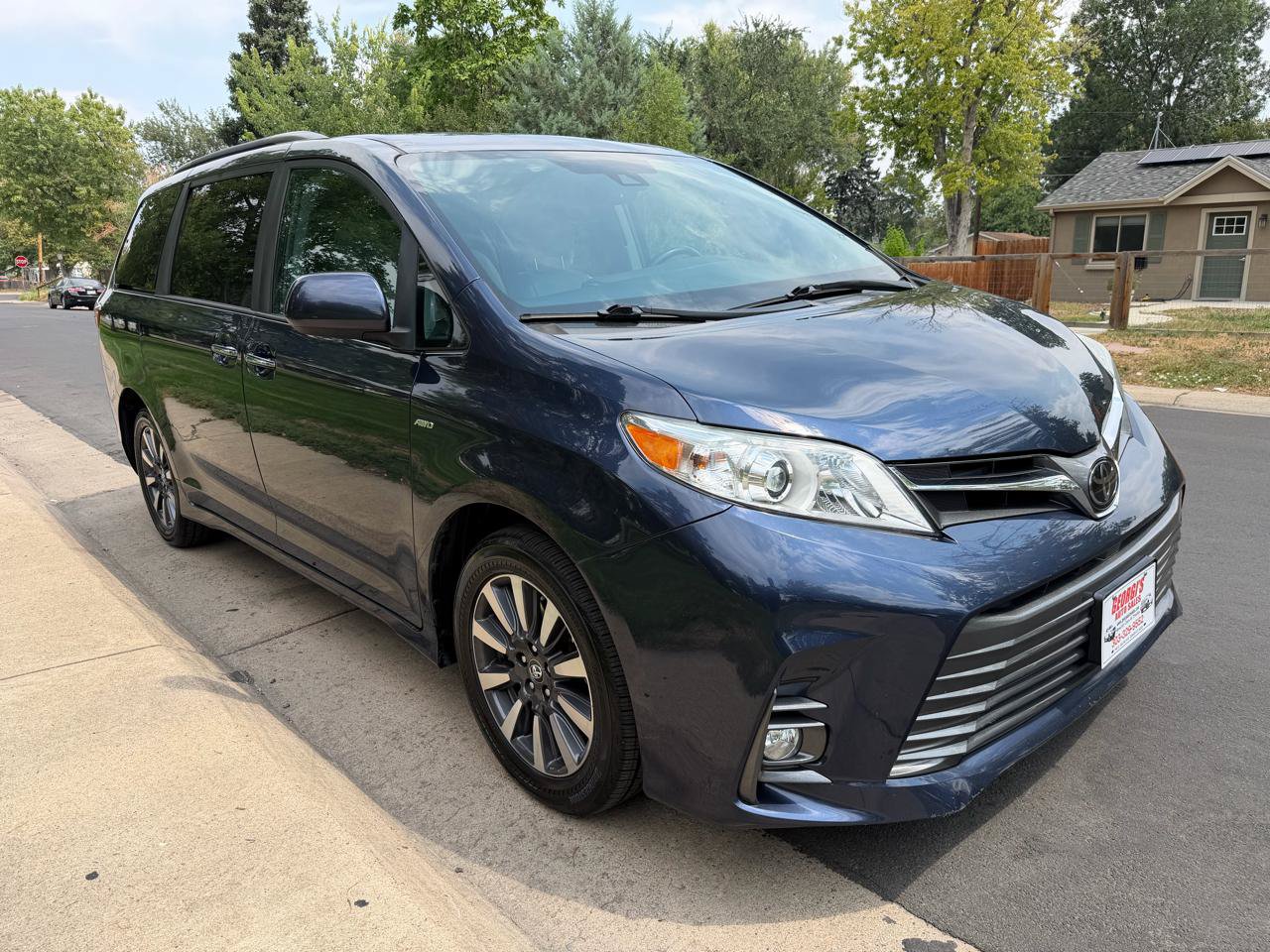 Used 2019 Toyota Sienna XLE w/ XLE Navigation Package AWD/4WD image 7