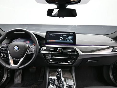 Used 2023 BMW 530i xDrive w/ Premium Package AWD/4WD image 15
