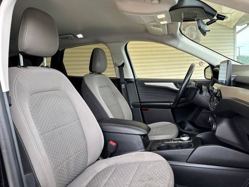 Used 2022 Ford Escape SE w/ SE Sport Appearance Package FWD image 23