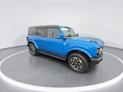 Used 2024 Ford Bronco Outer Banks image 2