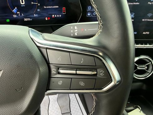 Used 2025 Chevrolet Blazer EV LT AWD/4WD image 32