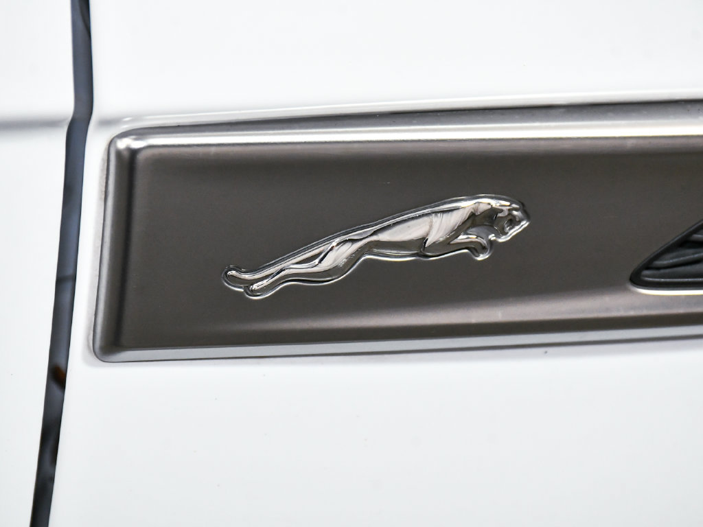 Used 2022 Jaguar F-PACE S AWD/4WD image 89