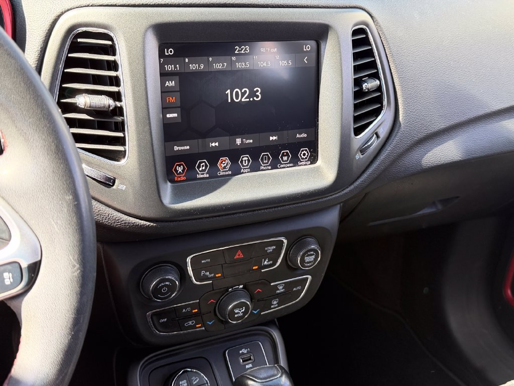 Used 2021 Jeep Compass Trailhawk AWD/4WD image 17