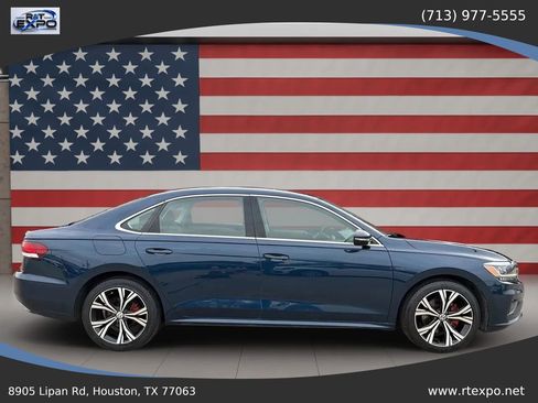Used 2021 Volkswagen Passat 2.0T SE FWD image 9