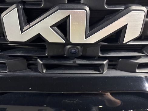 Certified 2022 Kia Telluride SX w/ SX Prestige Package image 16