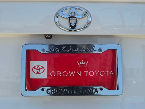 Certified 2025 Toyota RAV4 LE FWD image 15
