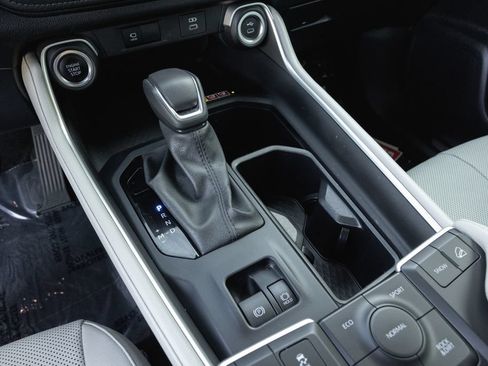 Certified 2024 Toyota Grand Highlander AWD image 16
