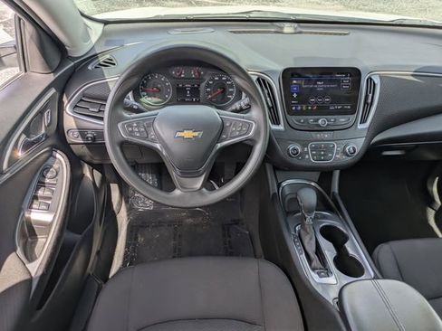 Used 2024 Chevrolet Malibu LT image 16
