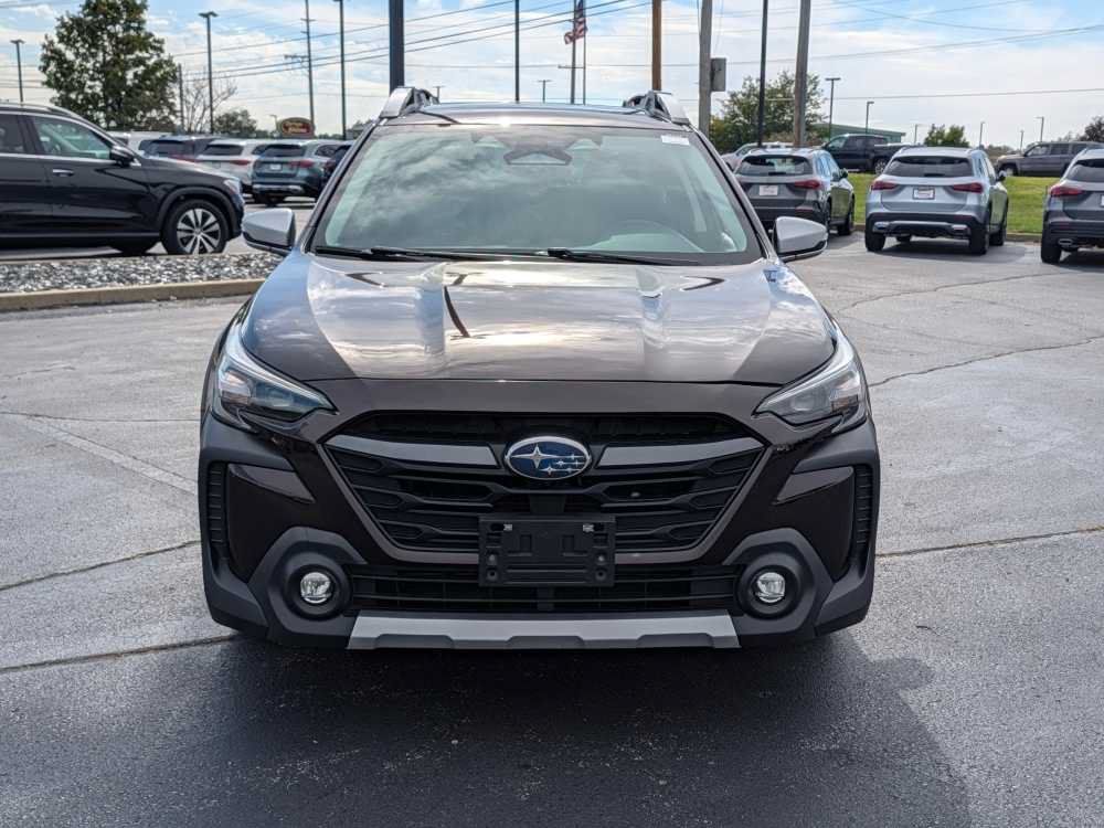 Used 2023 Subaru Outback Touring XT AWD/4WD image 2