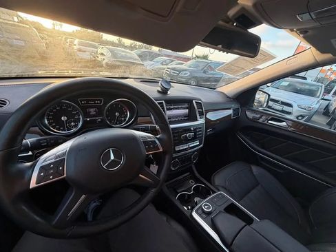 Used 2013 Mercedes-Benz GL 450 4MATIC image 6
