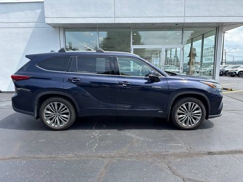 Used 2021 Toyota Highlander Platinum AWD/4WD image 8