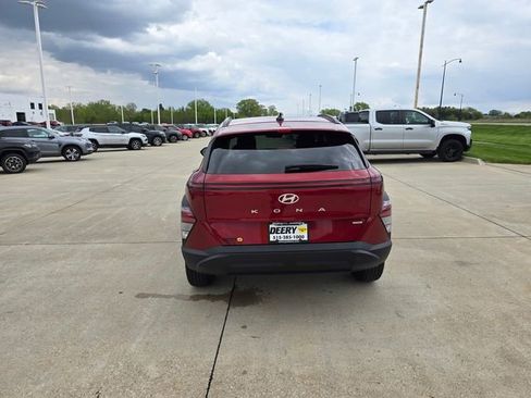 Used 2025 Hyundai Kona SEL AWD/4WD image 11