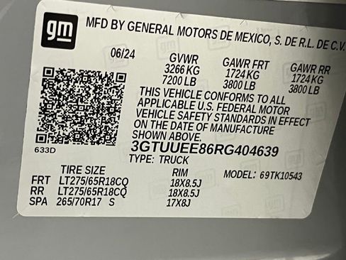 Used 2024 GMC Sierra 1500 AT4 w/ Technology Package image 39