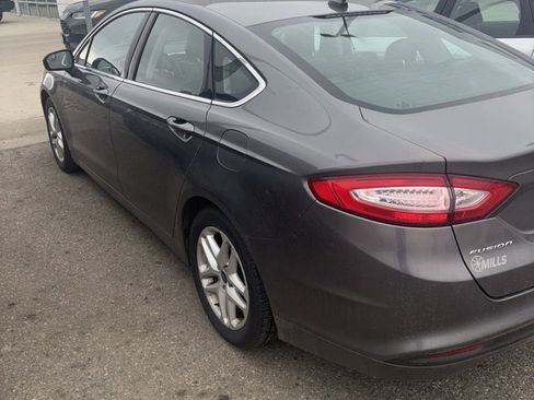 Used 2014 Ford Fusion SE w/ Equipment Group 202A image 8