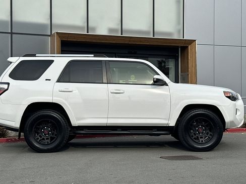 Used 2021 Toyota 4Runner SR5 image 8