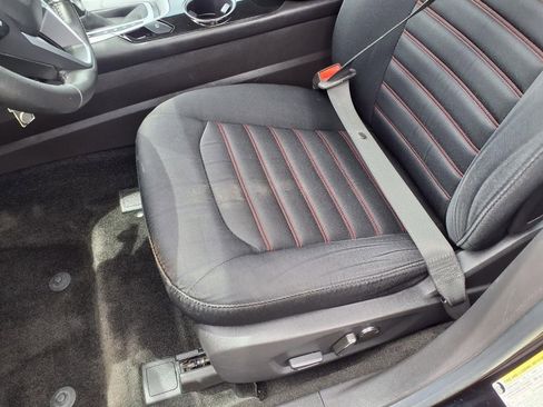 Used 2016 Ford Fusion SE AWD/4WD image 25