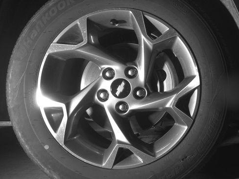 Used 2025 Chevrolet Trax LT FWD image 13