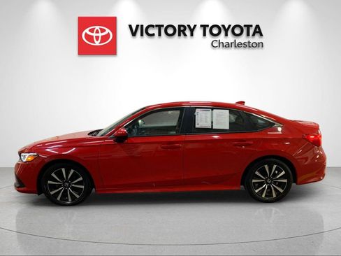 Used 2022 Honda Civic EX image 2