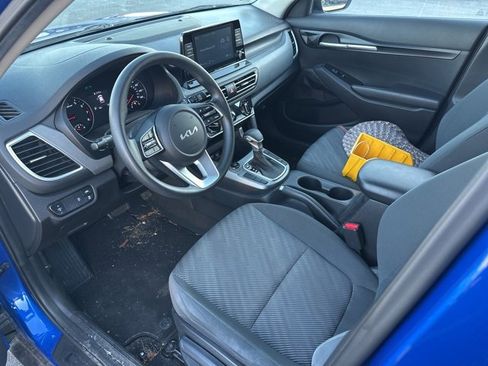 Used 2023 Kia Seltos LX image 4