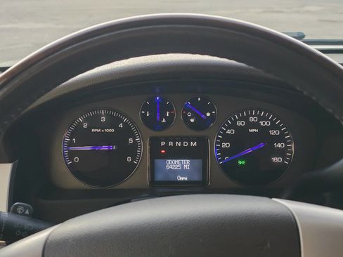 Used 2007 Cadillac Escalade EXT Base AWD 4dr Crew Cab SB w/ Information Package image 50