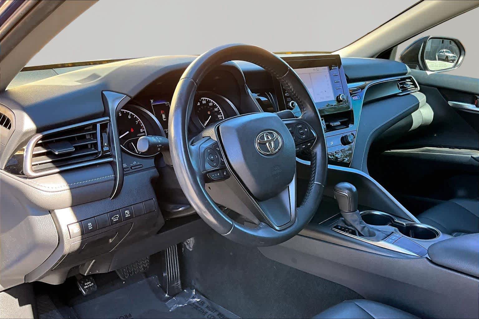 Used 2024 Toyota Camry SE w/ Convenience Package FWD image 18