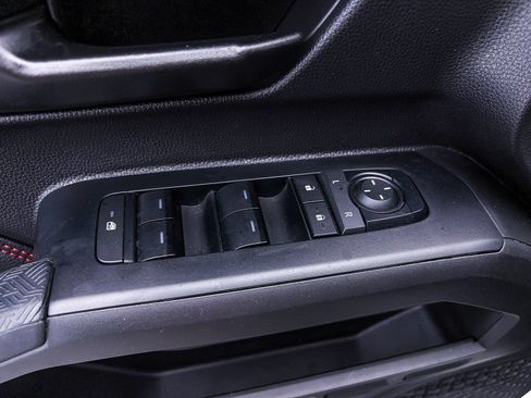 Used 2025 Toyota Tacoma TRD Pro AWD/4WD image 22