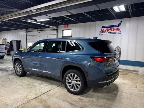 Certified 2025 Buick Enclave Preferred AWD/4WD image 6