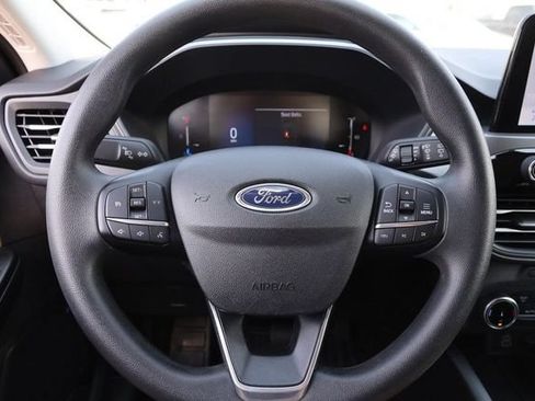 Used 2025 Ford Escape Active AWD/4WD image 10