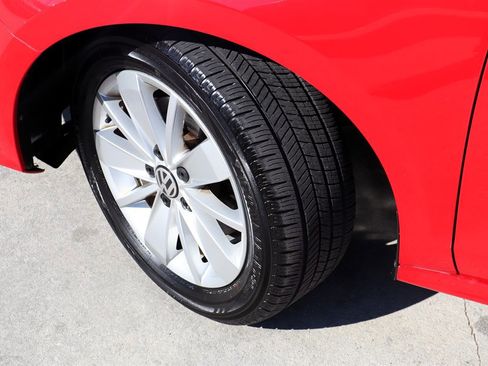 Used 2015 Volkswagen Jetta TDI SE FWD image 10