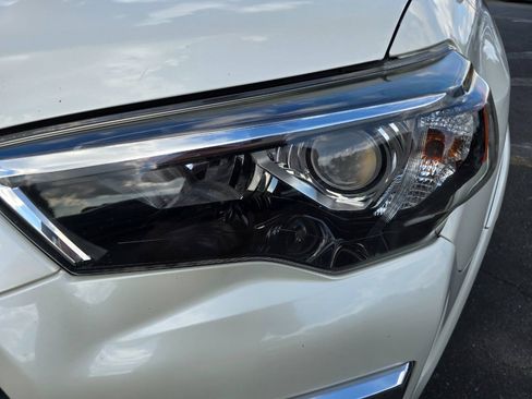 Used 2016 Toyota 4Runner Limited AWD/4WD image 9