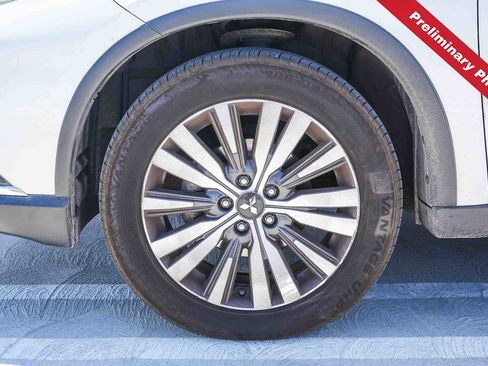 Used 2019 Mitsubishi Outlander ES FWD image 12