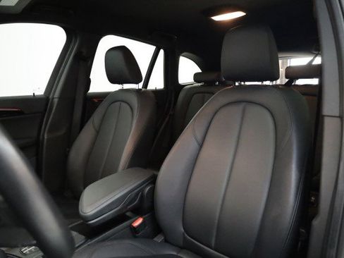 Used 2019 BMW X1 sDrive28i image 6