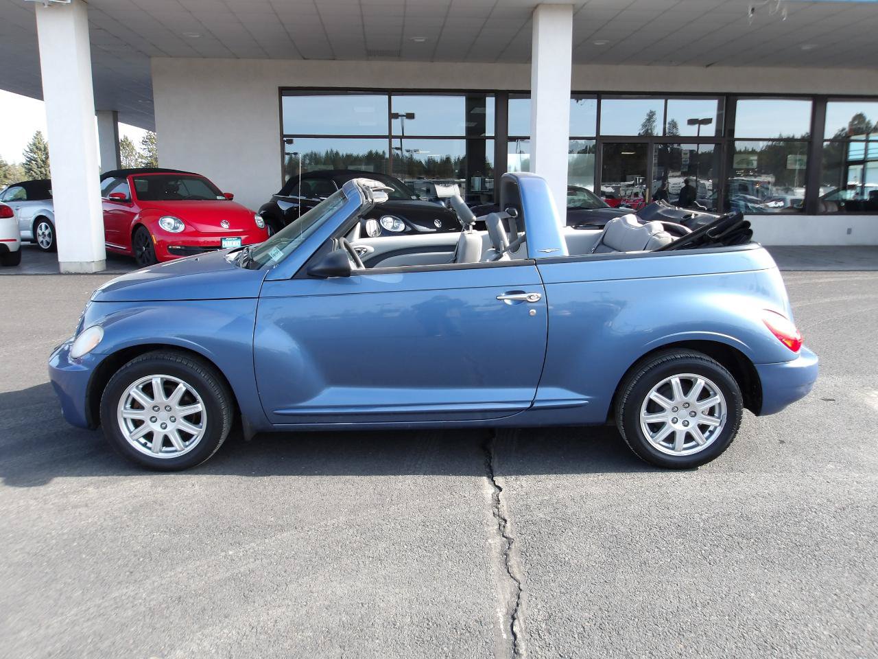 Used 2007 Chrysler PT Cruiser Convertible w/ Spring Special Group FWD image 10