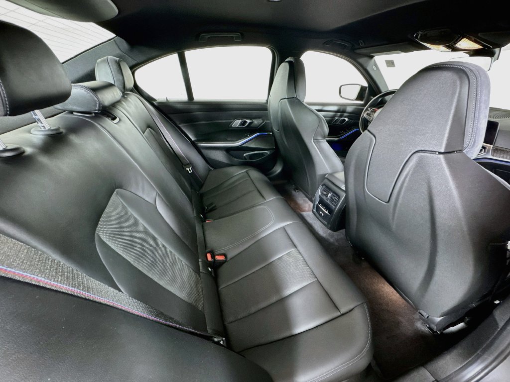 Used 2021 BMW M3 Competition w/ Executive Package RWD image 28