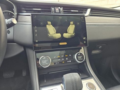 Used 2023 Jaguar F-PACE S image 58