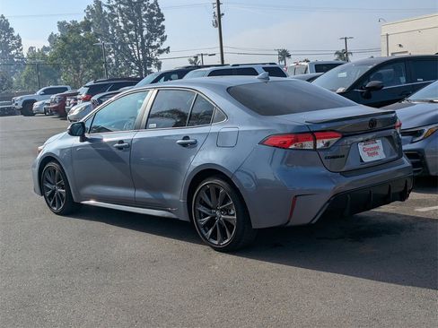Certified 2025 Toyota Corolla SE image 4