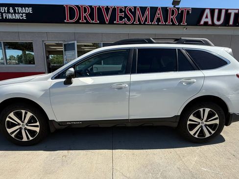 Used 2019 Subaru Outback 3.6R Limited w/ Popular Package #2 AWD/4WD image 6