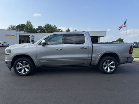 Used 2019 RAM 1500 Limited RWD image 8