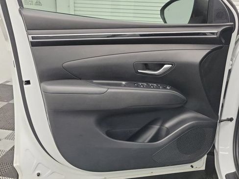 Used 2022 Hyundai Tucson SE FWD image 18