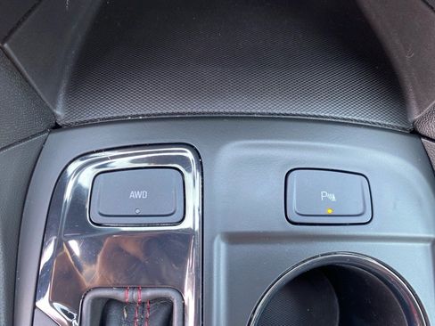 Used 2023 Chevrolet Equinox RS image 13