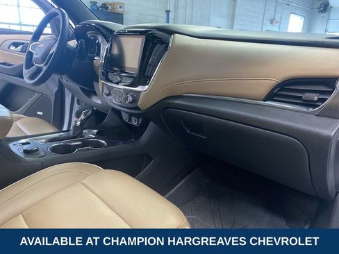 Used 2023 Chevrolet Traverse Premier w/ LPO, Floor Liner Package AWD/4WD image 37