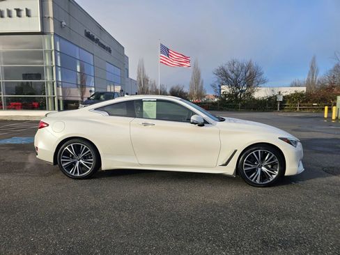 Used 2021 INFINITI Q60 3.0t Luxe w/ Essential Package image 8