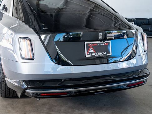 Used 2024 Rolls-Royce Spectre w/ Spectre Launch Package image 25