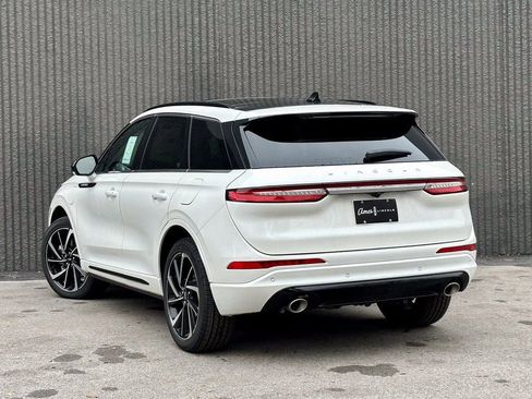 New 2025 Lincoln Corsair Grand Touring AWD/4WD image 5