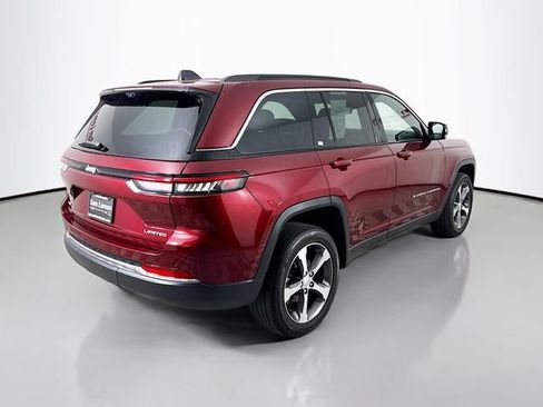 Used 2024 Jeep Grand Cherokee Limited w/ Luxury Tech Group II AWD/4WD image 7