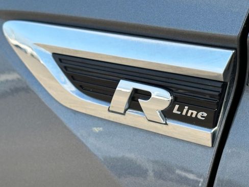 Used 2020 Volkswagen Tiguan SEL Premium R-Line w/ 3rd Row Seat Package AWD/4WD image 45