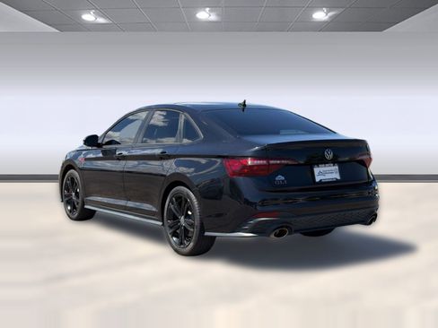 Used 2022 Volkswagen Jetta GLI Autobahn FWD image 3