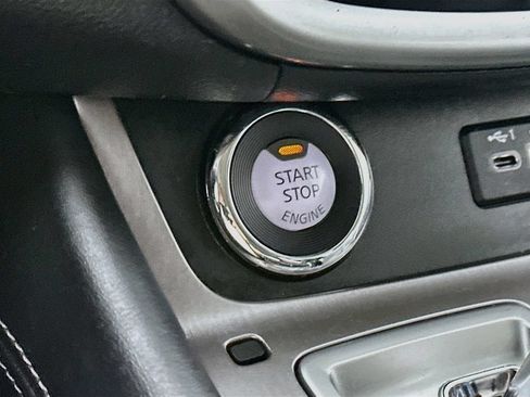 Used 2020 Nissan Murano SL w/ Moonroof Package FWD image 27