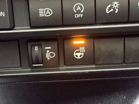 New 2026 Toyota Tundra Limited AWD/4WD image 33